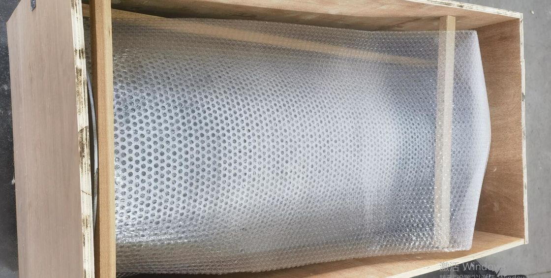 Remplacer un nouveau filtre de poitrine en acier inoxydable dans le vieux filtre à eau de mer